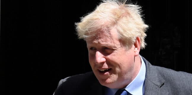 Vláda premiéra Borise Johnsona čelí kvůli ekonomické situaci v zemi tlaku