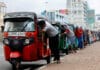 Srí Lanka, fronta na nákup benzínu
